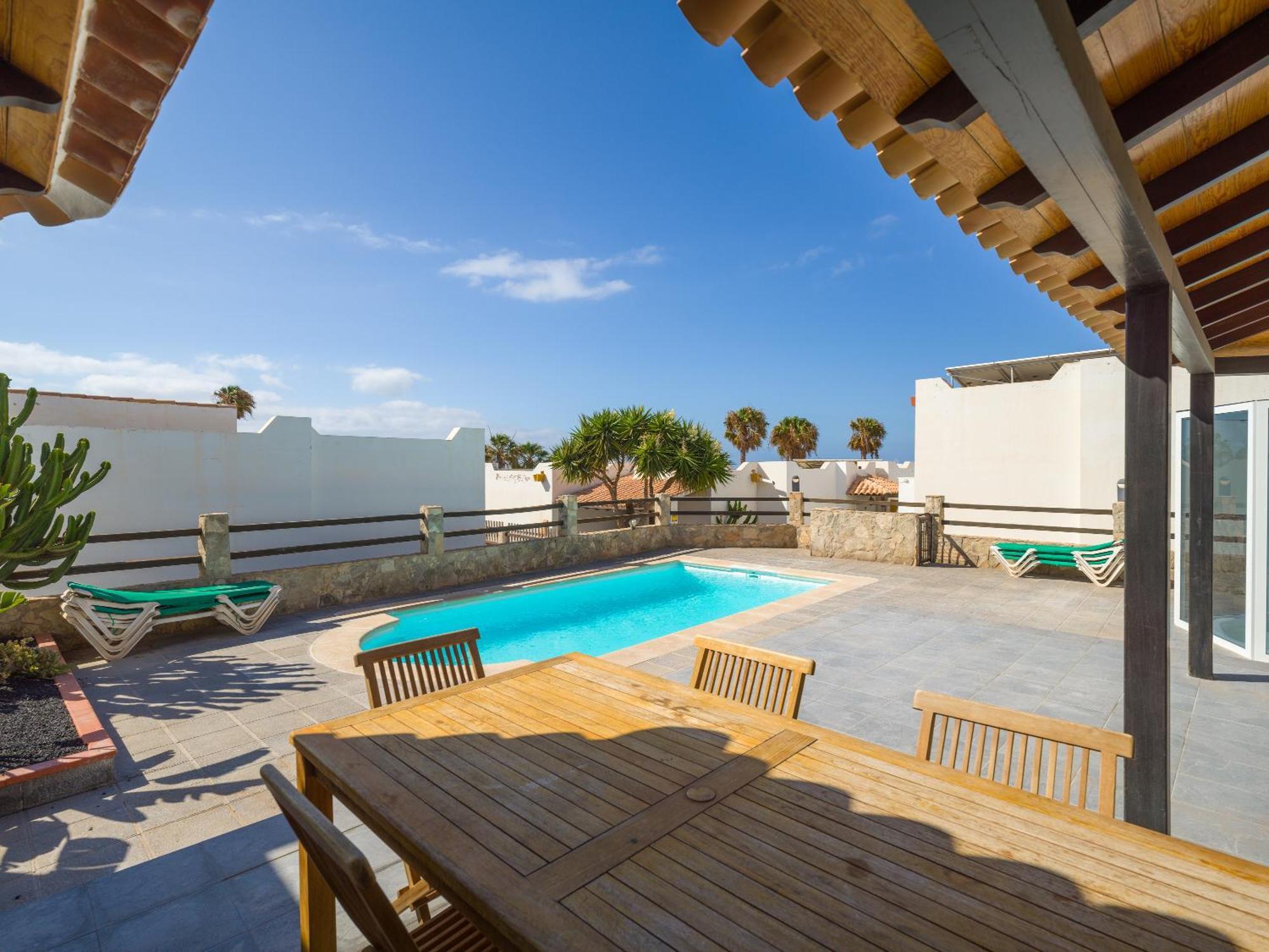 Lobos With Private Pool And Bbq